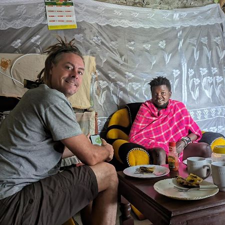 Maasai Homestay Camping Sekenani Esterno foto