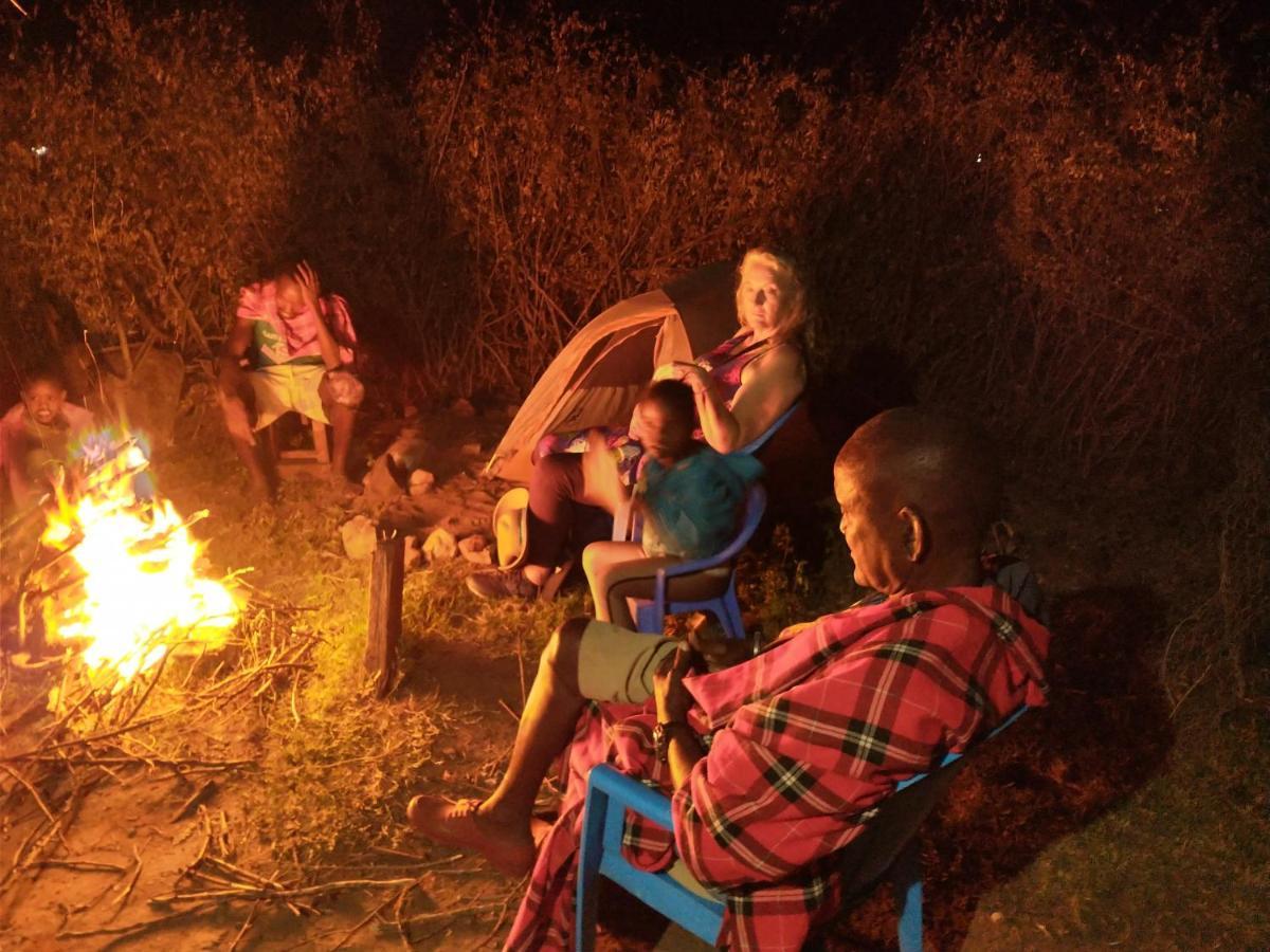Maasai Homestay Camping Sekenani Esterno foto